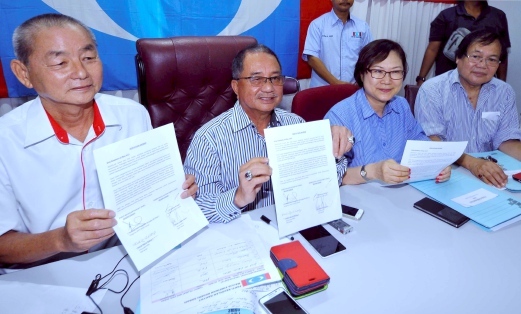 01lajim.transformed - Najib Offers Winnable Candidates, Pakatan Offers Oldies