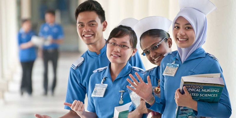 nurse - Health Care Challenges and 1Malaysia
